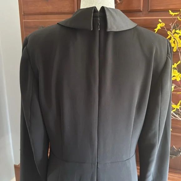 Lauren Ralph Lauren Crepe Long-Sleeve Black Gown Size 12 NWT - Picture 9 of 13